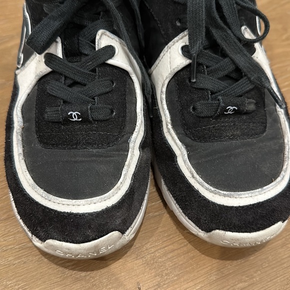 Chanel womens trainer sneakers in black and white size 37.5 - Picture 12 of 12